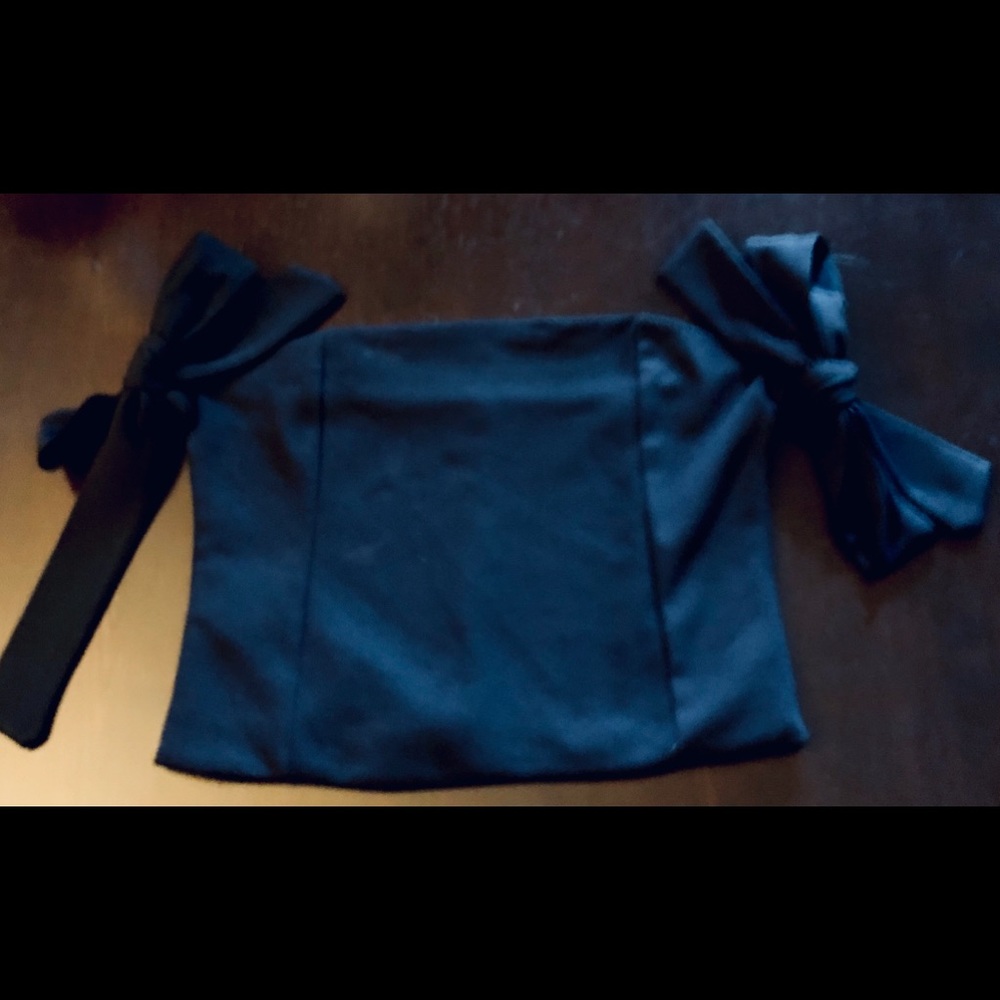 Sexy Bow Ties on Shoulders